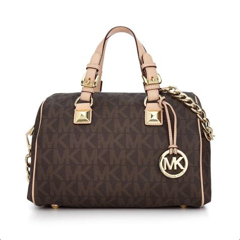 michael kors que gama es|Michael Kors: Designer Handbags, Clothing, Watches, Shoes, .